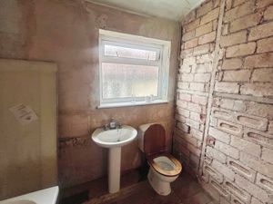 Bathroom- click for photo gallery
